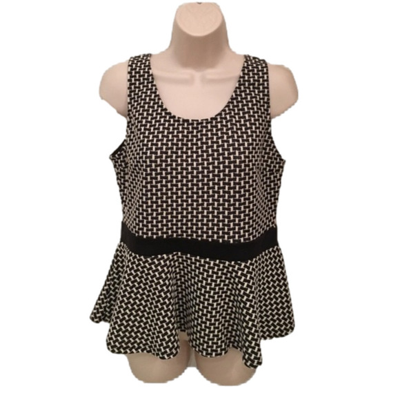 CHARLOTTE RUSSE NWT! Black & White Print Tank Top Size XL - Picture 1 of 5